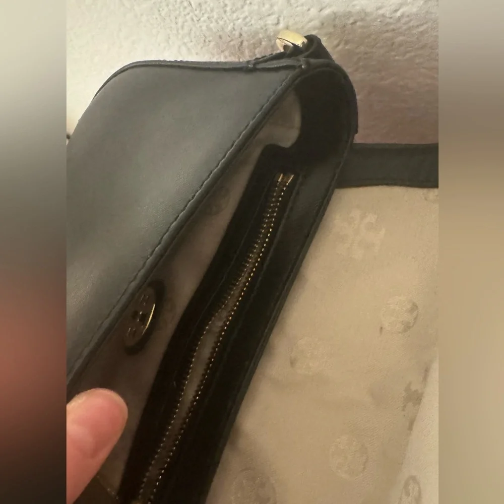 Tory Burch Robinson Black and Gold Chain Mini Saffiano Leather CrossBody Bag - Picture 10 of 14